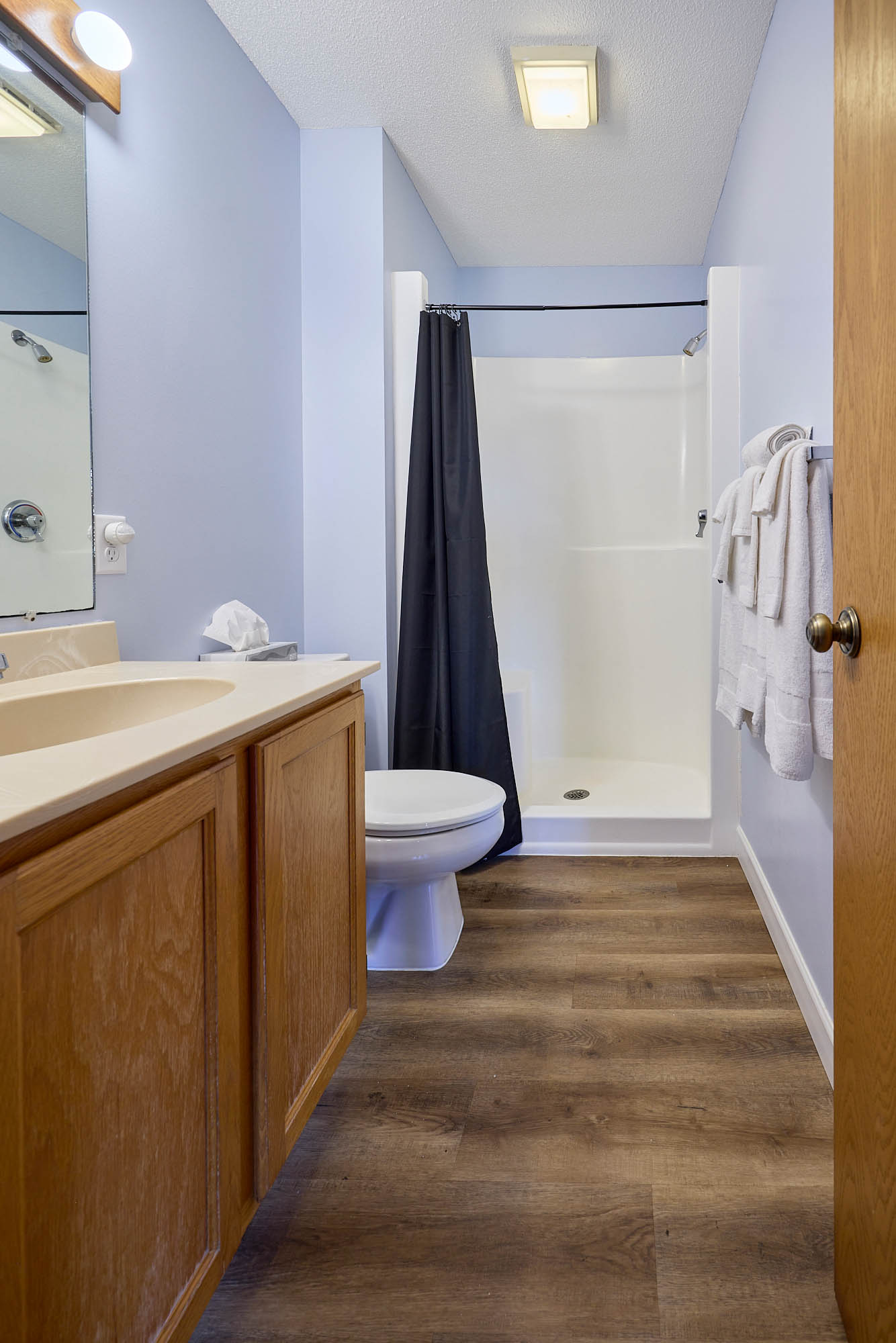 Two bedroom bathroom at DJS Dockside