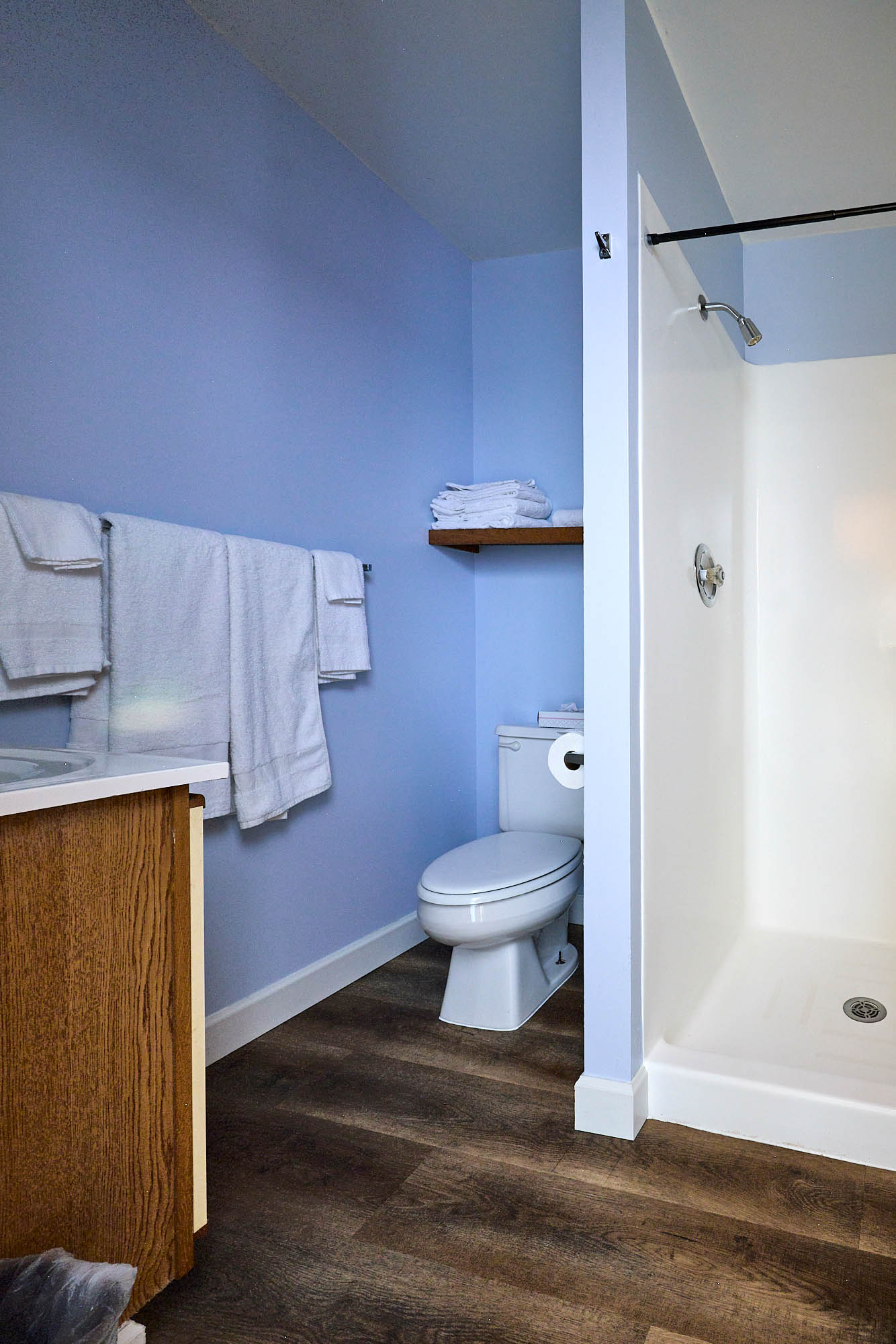 Motel Suite at DJ's Dockside