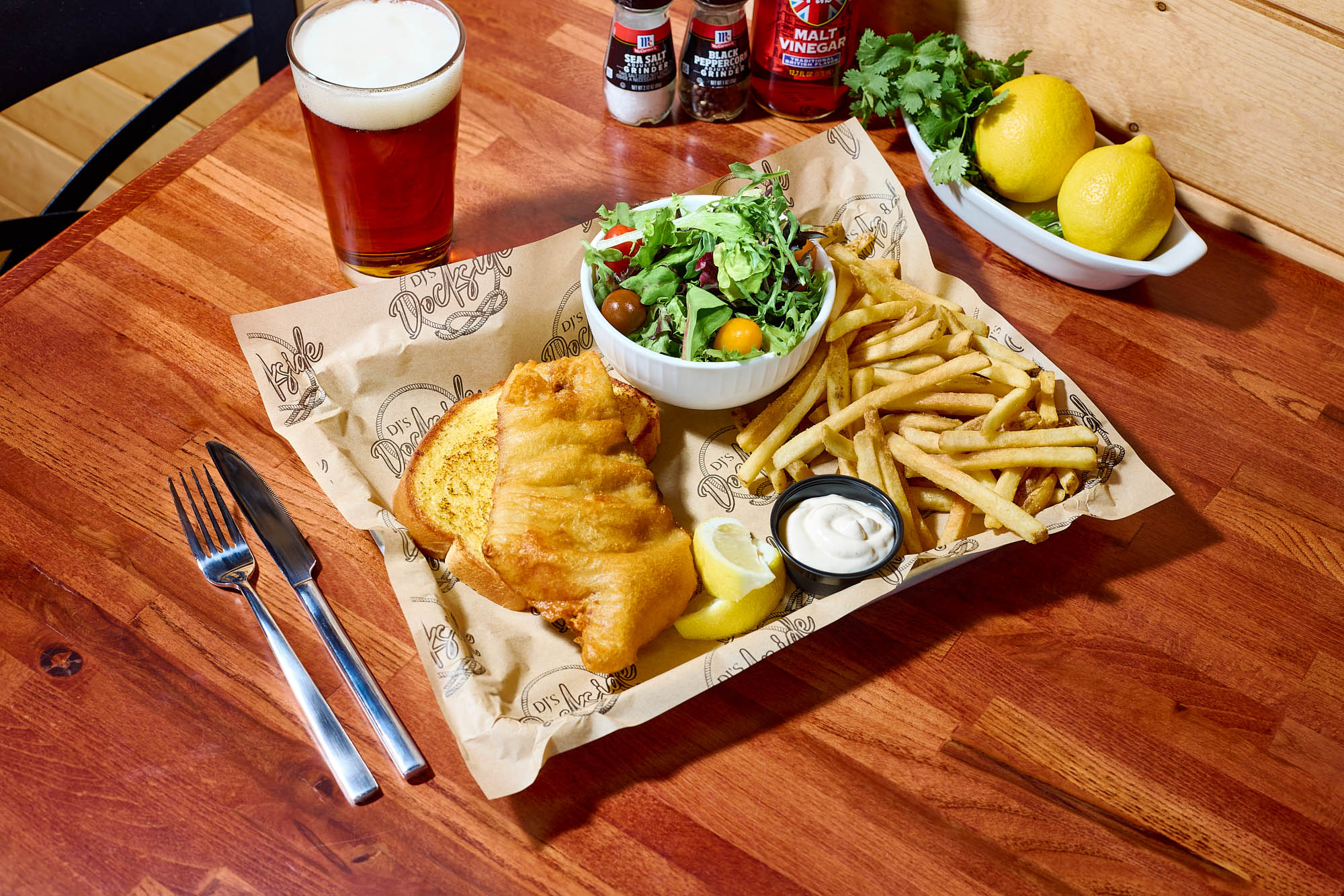 Fish Fry Friday at DJ's Dockside